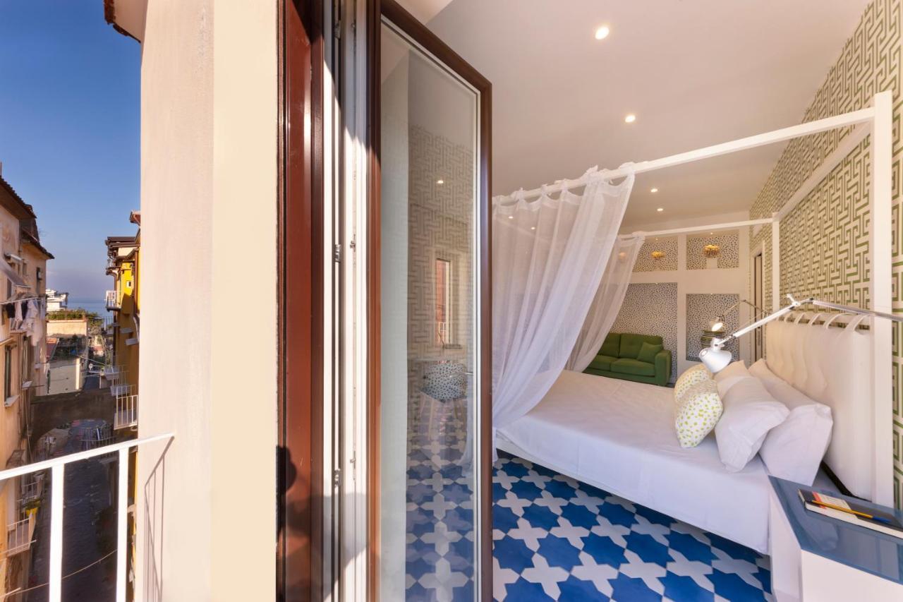 Luxury&Romantic Apartment With Balcony In 소렌토 외부 사진